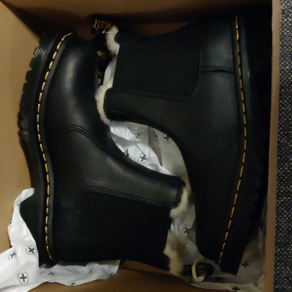 Dr Martens 2976 Leonor black chicks boots size 6